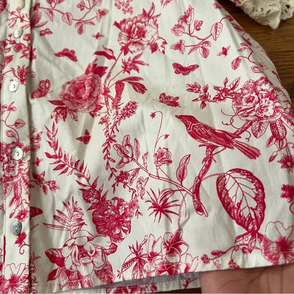 ANTHROPOLOGIE Vintage Floral Red and White top with Lace Accents - Picture 4 of 9